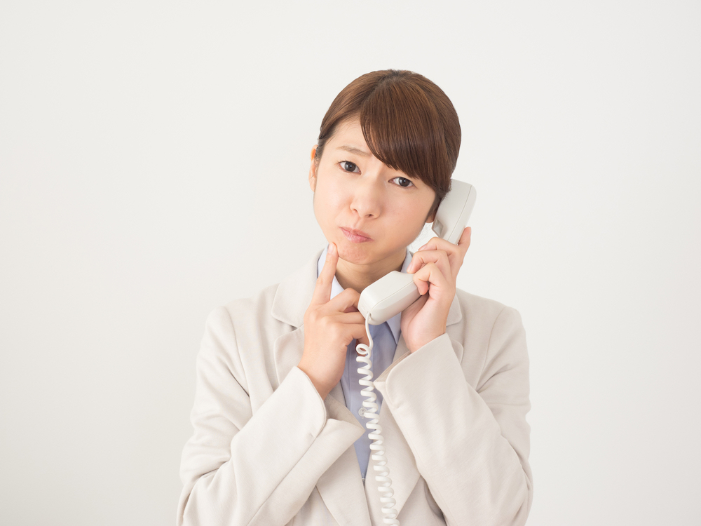 英語で電話がかかってきたとき、電話をかけるときの基本の英会話フレーズ集 English Lab（イングリッシュ