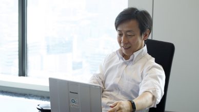 30年間悩んだ英語は”発話”で克服！サイボウズ青野慶久社長に聞く、仕事も育児も英会話も全部やるための”ちょいデキ”英語学習術