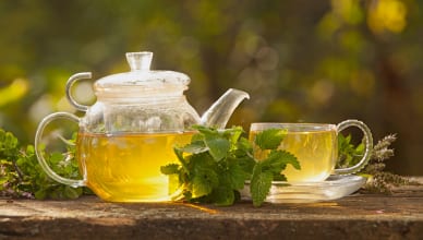 緑茶や麦茶…お茶の種類を英語でいえる？海外でブームの「お茶」について英語で説明してみよう