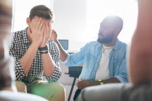 英語で「相談する」ってなんていう？ひとに相談するときに必要な英会話フレーズ English Lab（イングリッシュラボ）┃レアジョブ英会話